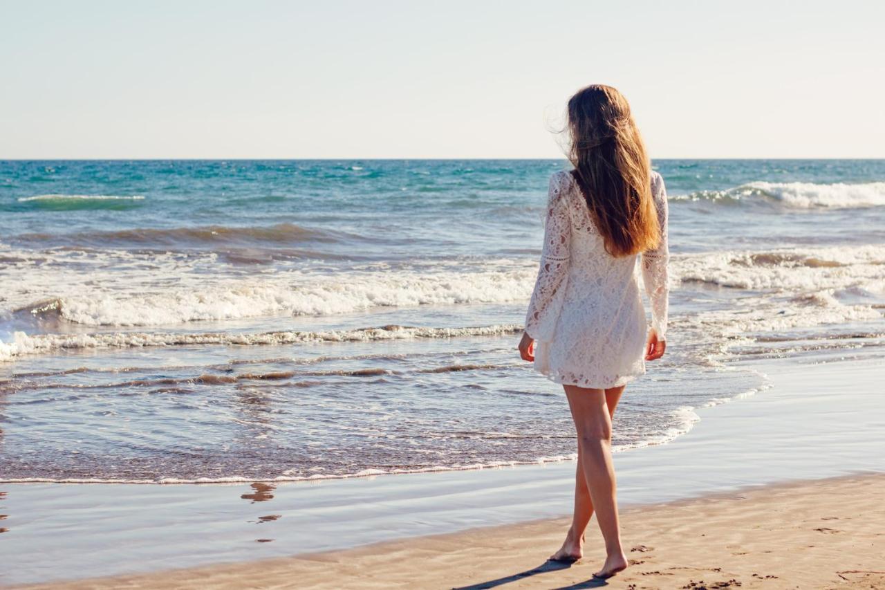 Strandly