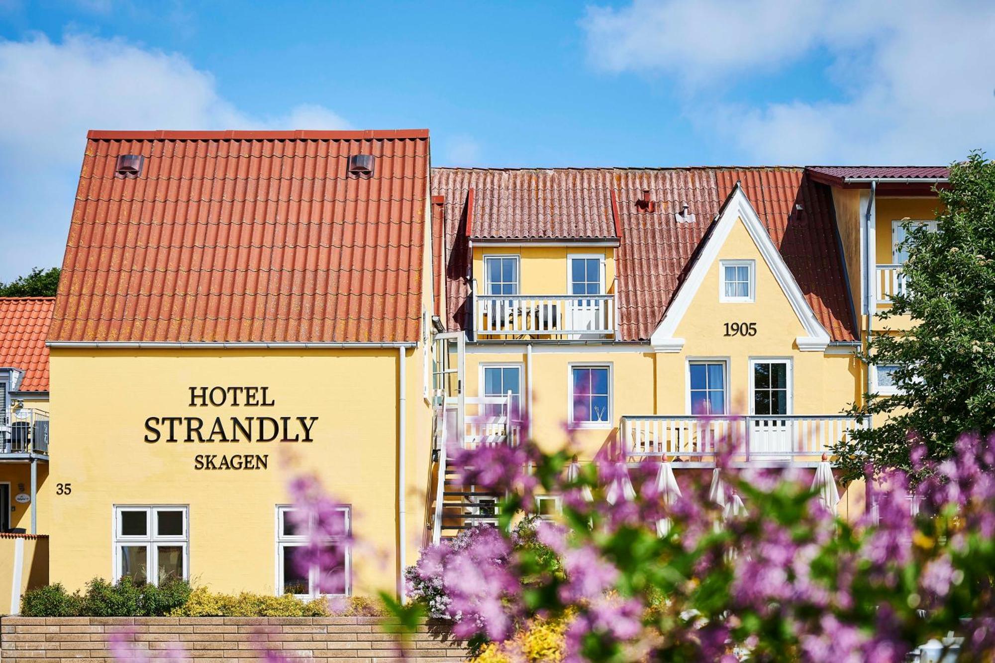 Strandly Hotel 3*